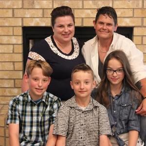 Meet your Posher, Adrienne